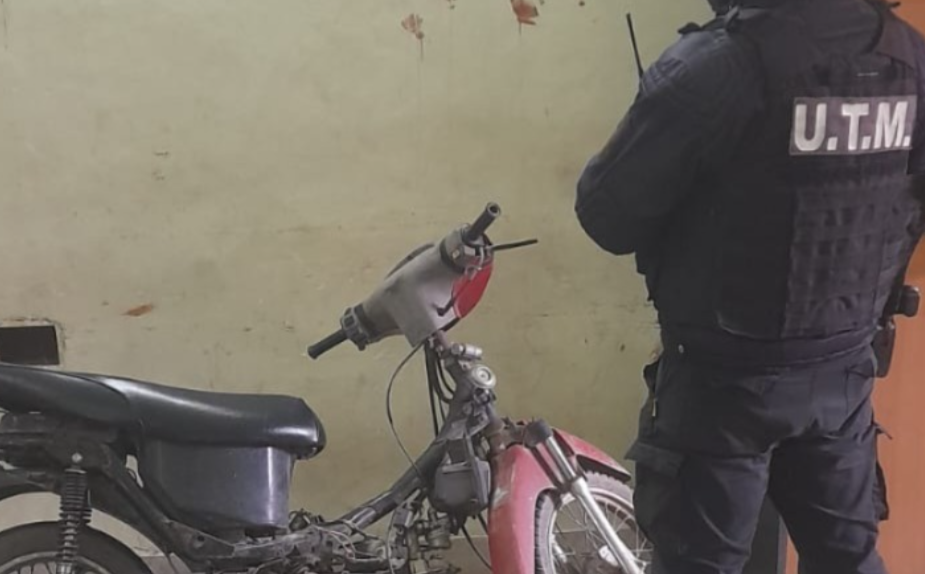 Recuperan una moto que fue robada en el año 2017:  el conductor fue detenido