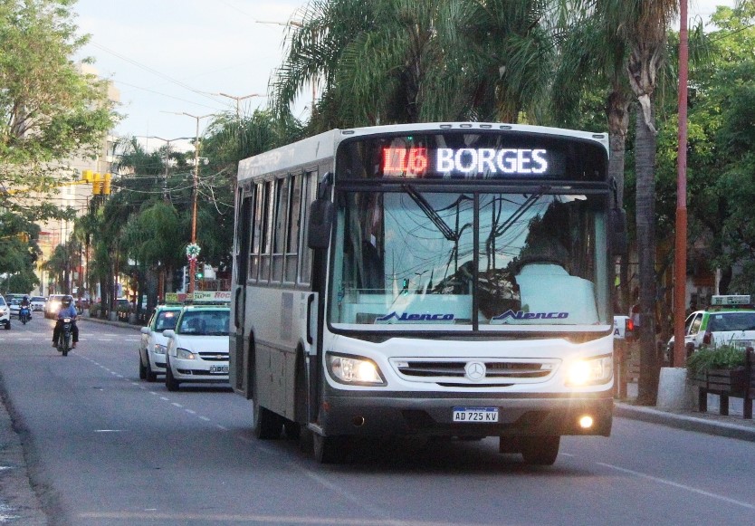 Usuarios ya pagan la nueva tarifa del transporte urbano e interurbano: $1.390 el boleto