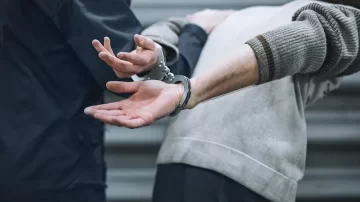 Una pareja redujo a un ladrón que ya había ingresado en varias oportunidades a su vivienda