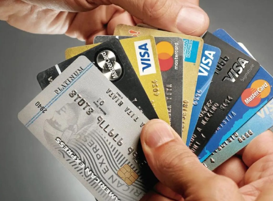 Qué pasa si dejo de pagar mi tarjeta de crédito en Argentina por las altas tasas de interés