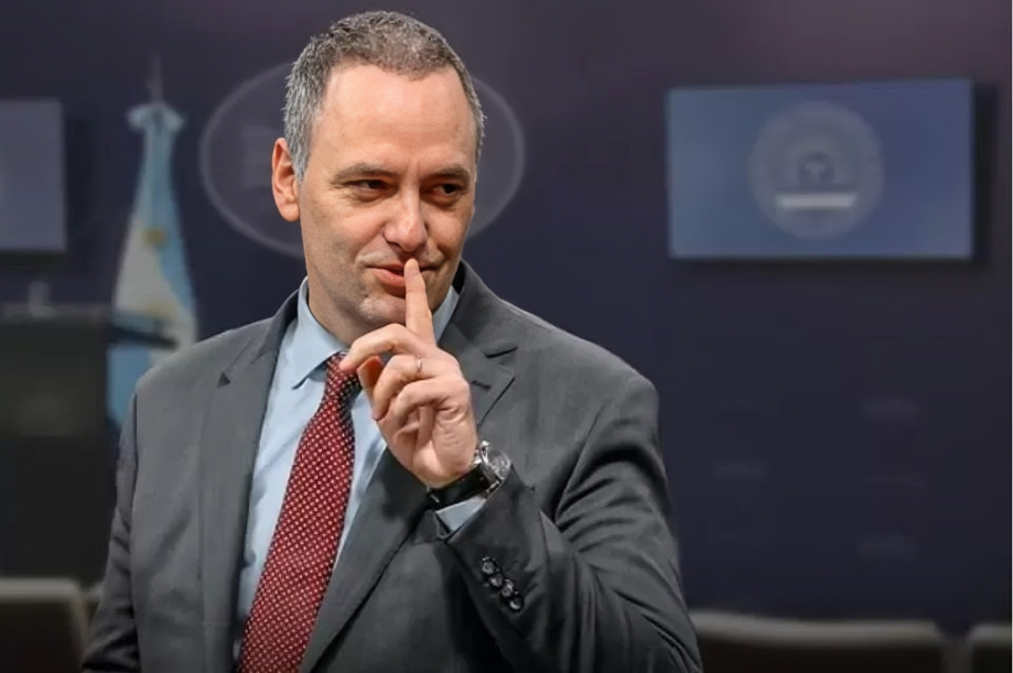 Nueva hipoteca de Adorni: financió otro departamento con dólares de dos particulares