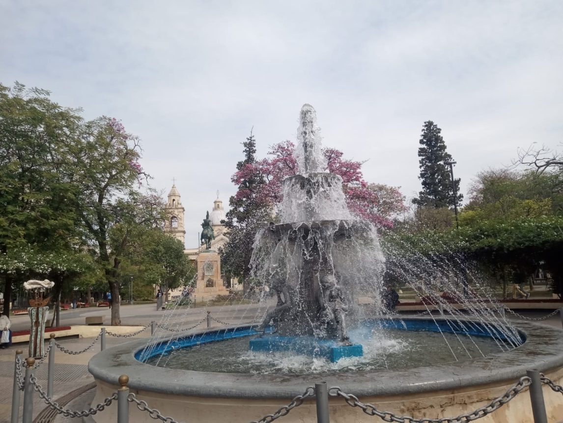 El invierno se despide en Santiago con un sábado con 36°C de máxima