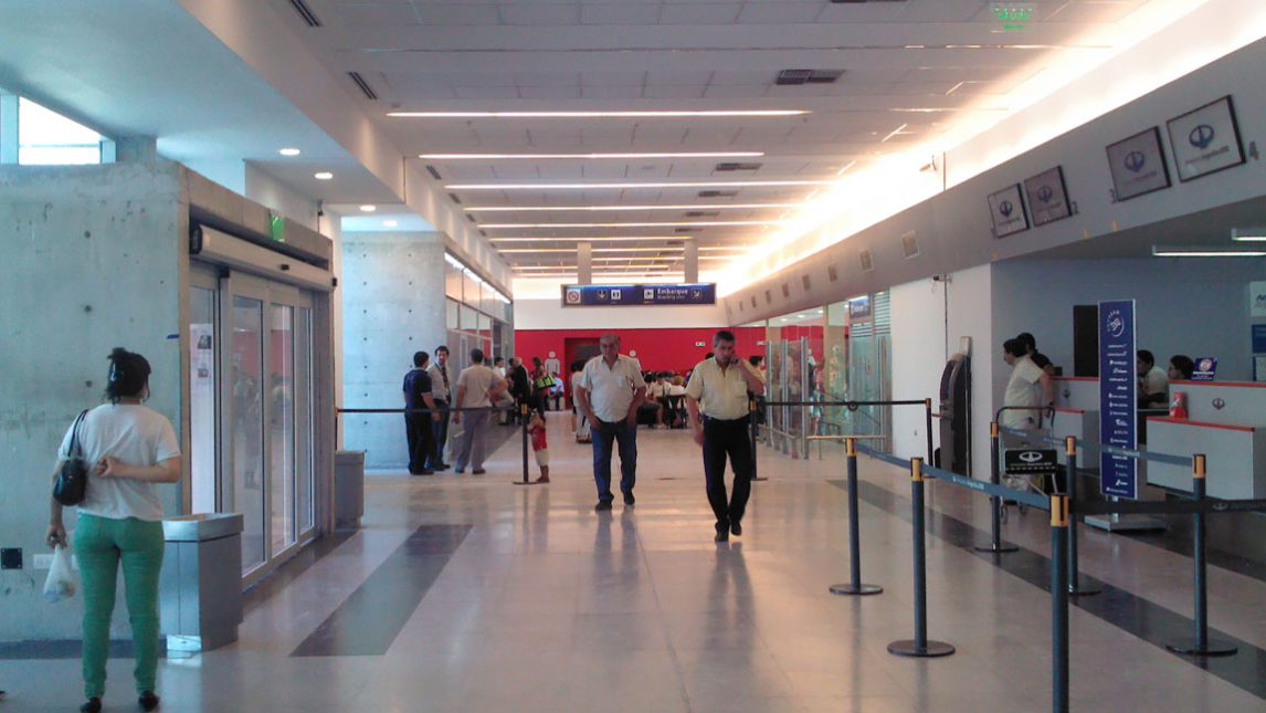 Suspendieron el vuelo de Santiago a Buenos Aires por el temporal