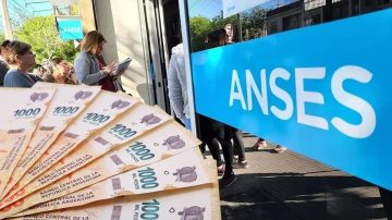 Calendario de pagos de ANSES en agosto 2026: cuándo cobran jubilados, AUH, SUAF, PUAM y desempleo