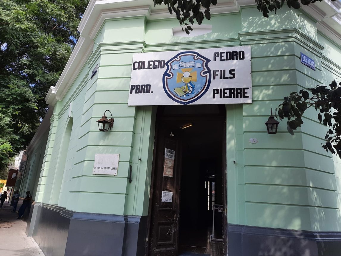 El duro momento de la comunidad del Colegio Firs Pierre tras la muerte de una estudiante