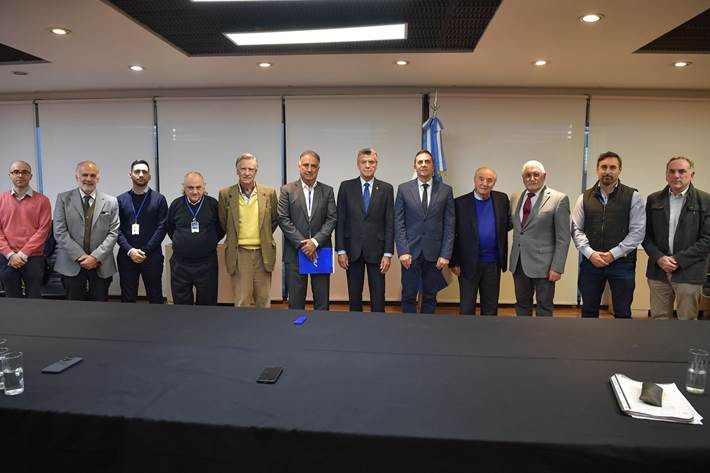 La Cámara Aargentina de Comercio y la CAME acordaron una aumento en las paritarias para los empleados de comercio