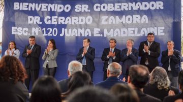 Inauguran obras educativas y habitacionales que fortalecen la comunidad de Coro Pampa
