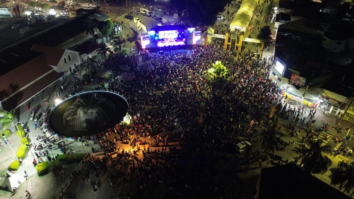 EN VIVO: Disfrutá de la segunda noche de festejos por el Aniversario de La Banda