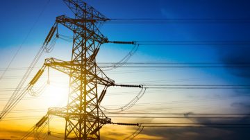 En verano, el Gobierno pagará a industrias que restrinjan su consumo energético en horarios pico