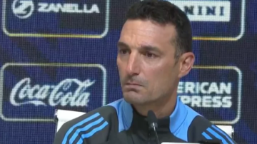 VIDEO | Scaloni se emocionó en conferencia al ver llorar a un periodista: “No era mi intención”