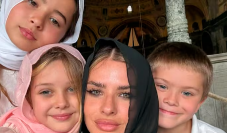Orgullosa: “La China” Suárez mostró a sus tres hijos hablando turco