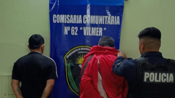 Un comerciante retuvo a dos ladrones que le robaron en su local y los entregó a la policía