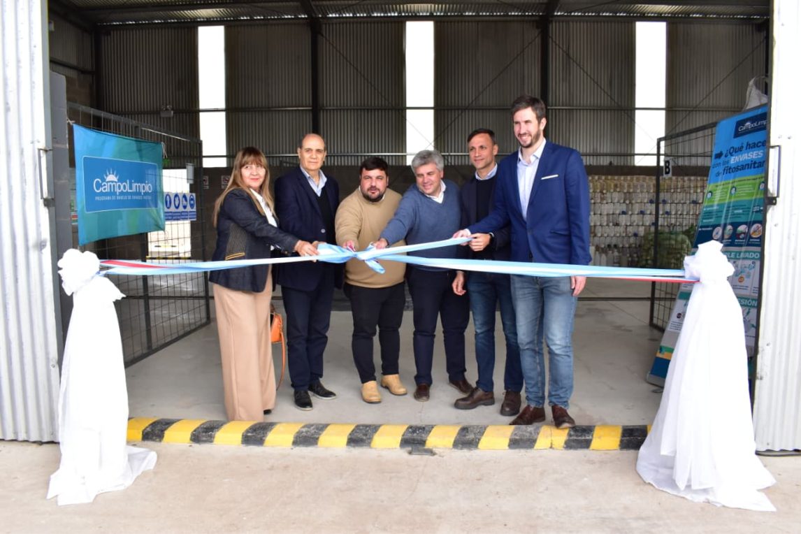 Con la presencia del Ministro Mandrille, se inauguró un nuevo CAT en el Parque Industrial de Fernández