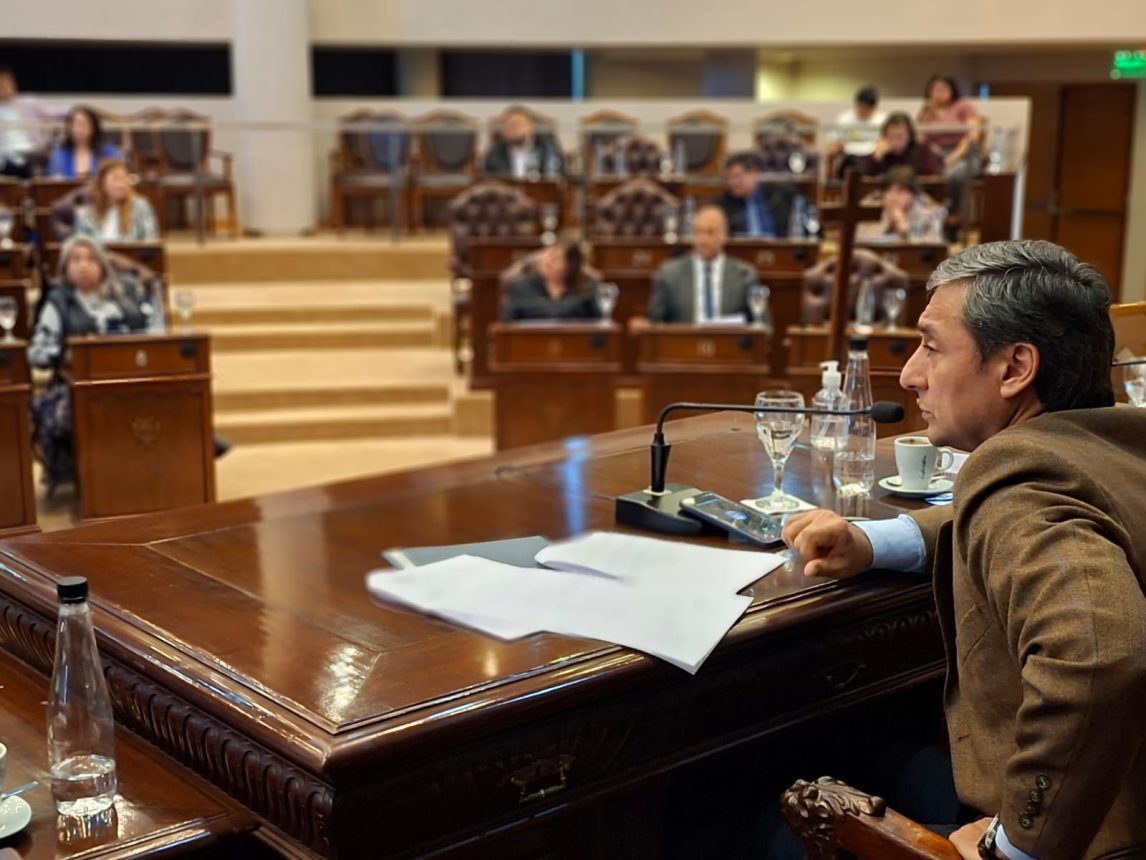 Legislatura provincial: valoran la vocación de servicio de los maestros santiagueños