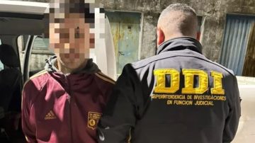 Detuvieron a otro sospechoso por el triple femicidio: Creen que es el que cavó el pozo para enterrar a las víctimas