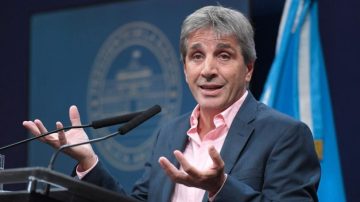 El Tesoro vendió casi 400 millones de dólares en tres días para contener al tipo de cambio