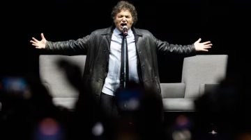 Milei protagonizará un show musical para presentar su nuevo libro “La construcción del milagro”