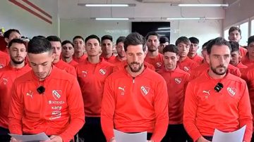 Durísimo mensaje del plantel de Independiente: “Los hinchas visitantes que llegaron para agredir están festejando”