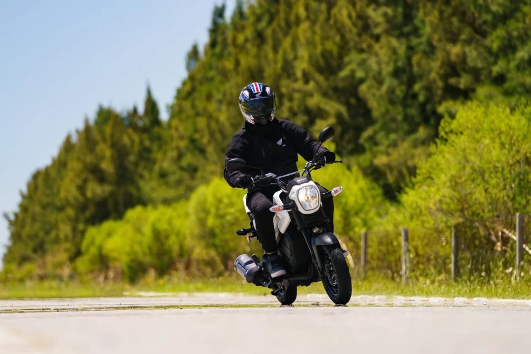 En agosto, la venta de motos 0km cayó a nivel mensual e interanual