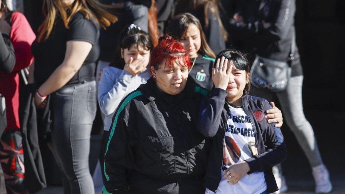 Último adiós a Brenda y Morena, víctimas del triple femicidio de Florencio Varela