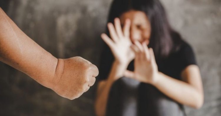 Brutal ataque en La Banda a una empleada municipal por parte de su pareja