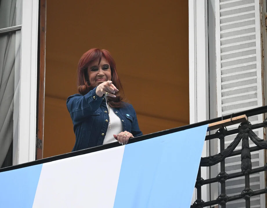 Cristina Fernández volvería a cobrar la pensión de Néstor Kirchner por disposición de la Justicia