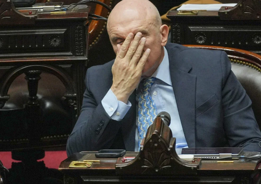 José Luis Espert pidió licencia en Diputados hasta el final de su mandato, pero no renunció al goce de sueldo