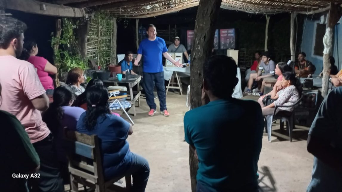 Villa Nueva y zonas vecinas reciben capacitación sobre votación con boleta única de papel de la mano de Nelson Umaño