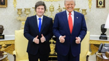 Adorni celebró el respaldo de Trump a Milei y advirtió: “La libertad avanza o Argentina retrocede”