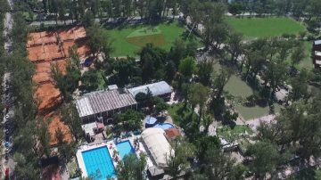 Luto en el Santiago Lawn Tennis Club por el fallecimiento de un querido profesor