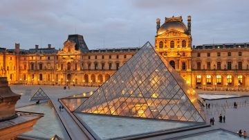 Cerrado por robo: Sustrajeron joyas de Napoleón y de la Corona Francesa en el Museo del Louvre