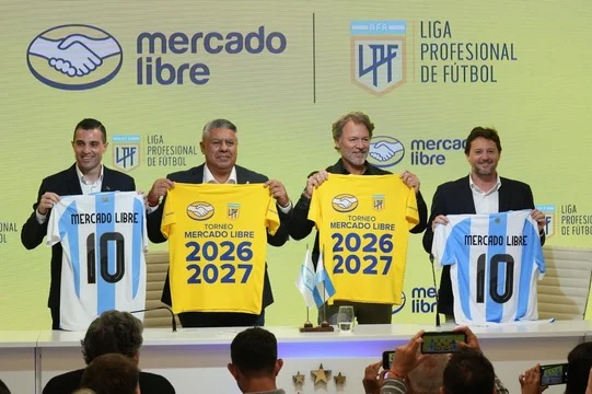 Mercado Libre le compró a Chiqui Tapia la Liga Profesional de Fútbol 2026 y 2027