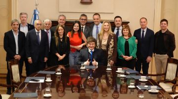 Milei se reunión con su nuevo Gabinete y define la agenda legislativa del segundo tramo de gestión