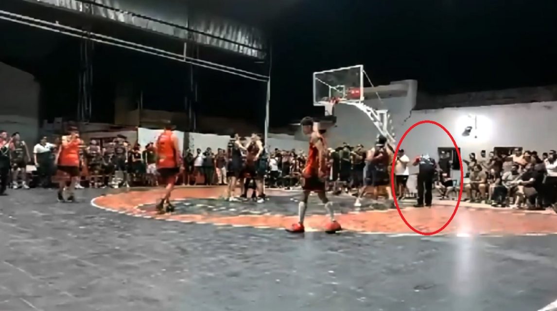 VIDEO: Así fue la cobarde agresión al árbitro que dirigía Tiro Federal vs. Olímpico