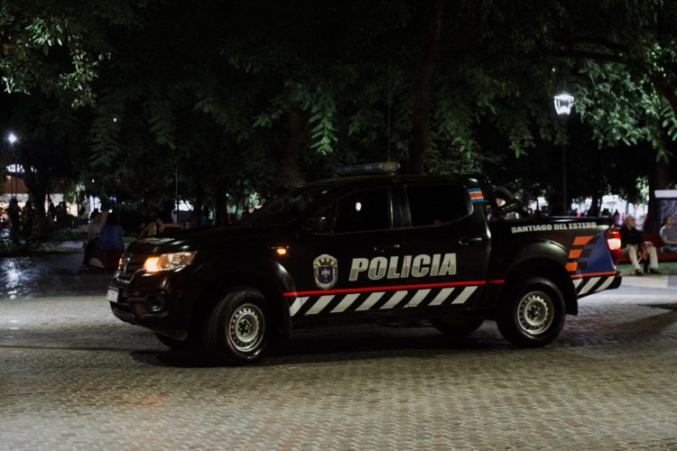 Delincuentes desvalijaron la casa de una mujer en el barrio Ejército Argentino