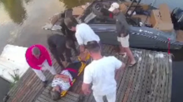 VIDEO | Una mujer fue baleada en un pulmón mientras paseaba en lancha