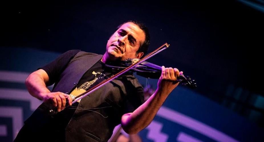 Néstor Garnica presentará el sinfónico “Concierto de Navidad” en el Teatro 25 de Mayo
