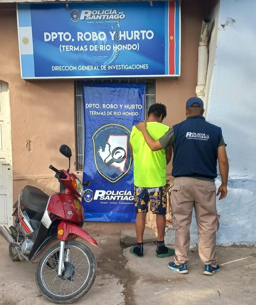 Allanamientos por robo: detienen a un sospechoso, secuestran una moto y varios elementos