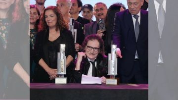 Charly García recibió el Konex de Brillante en una ceremonia que reunió a grandes figuras de la música popular