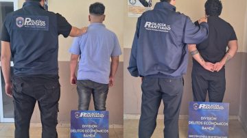Dos detenidos por ofrecer planes de ahorro para comprar motos; operaban desde 2022 y cerraron sin previo aviso