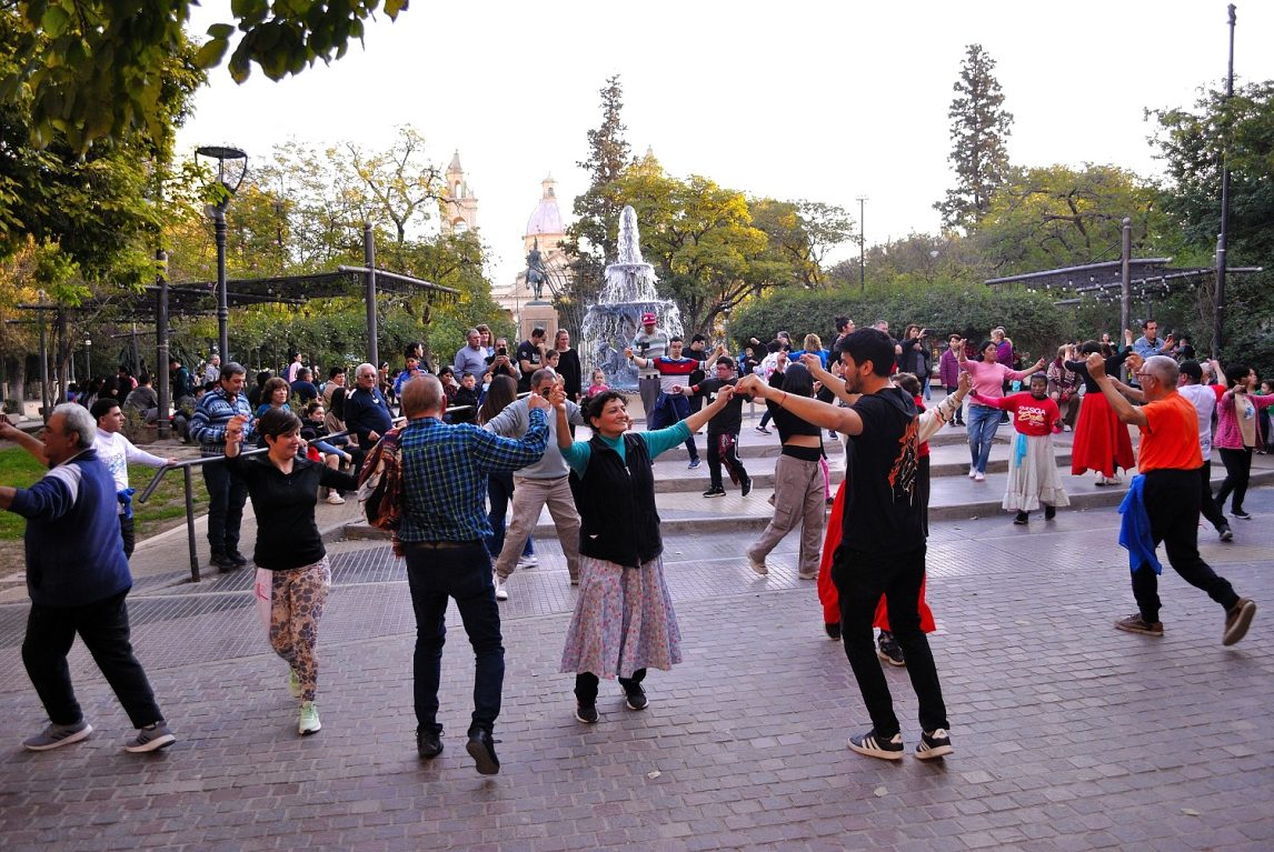 Arranca el taller de Danzas Folclóricas en el Parque Ecológico “Ashpa Kausay”