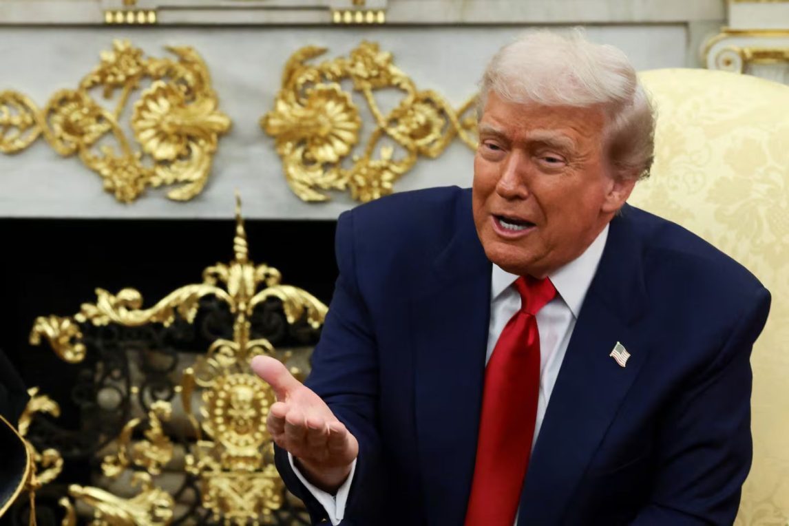 “Silencio, cerdita”, Trump insulta y amenaza a corresponsales en la Casa Blanca