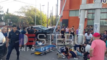 Motociclista colombiano lucha por su vida tras el violento choque con un auto en Necochea y Quintana