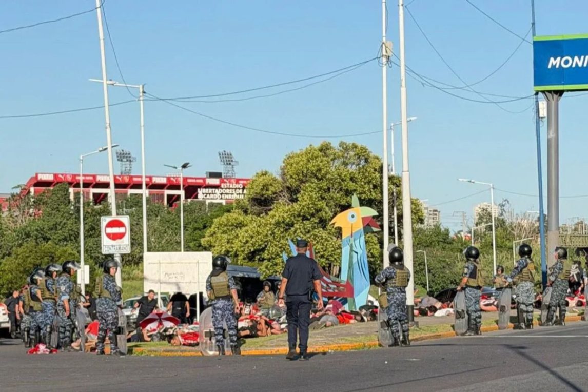Detuvieron a “Bebote” Álvarez junto a más de 100 barras de “Los Diablos Rojos”