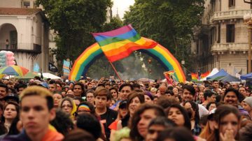 “Frenar la política de odio y la violencia fascista”: el reclamo en el inicio de la Marcha del orgullo LGBTIQ+ 2025