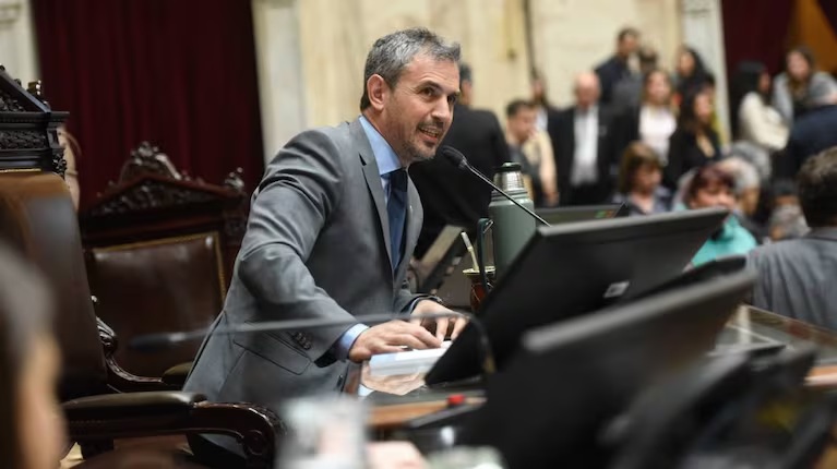 ¿Sesiones en enero? El Gobierno quiere debatir la reforma laboral en el Senado