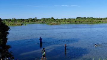 Rige la veda total de pesca en Santiago hasta enero por bajo caudal y protección de especies