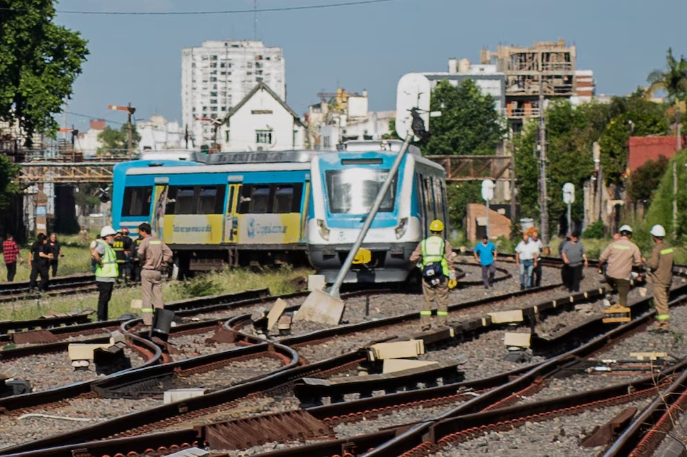 Se descarriló una formación del tren Sarmiento en Liniers: hay heridos