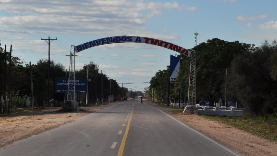 Ante el pedido de auxilio de su hija, un padre enfrentó a dos ladrones