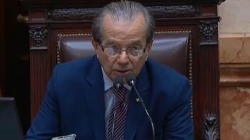 “¡Qué buena que está!”: Desubicadas frases del legislador que presidió la jura de diputados